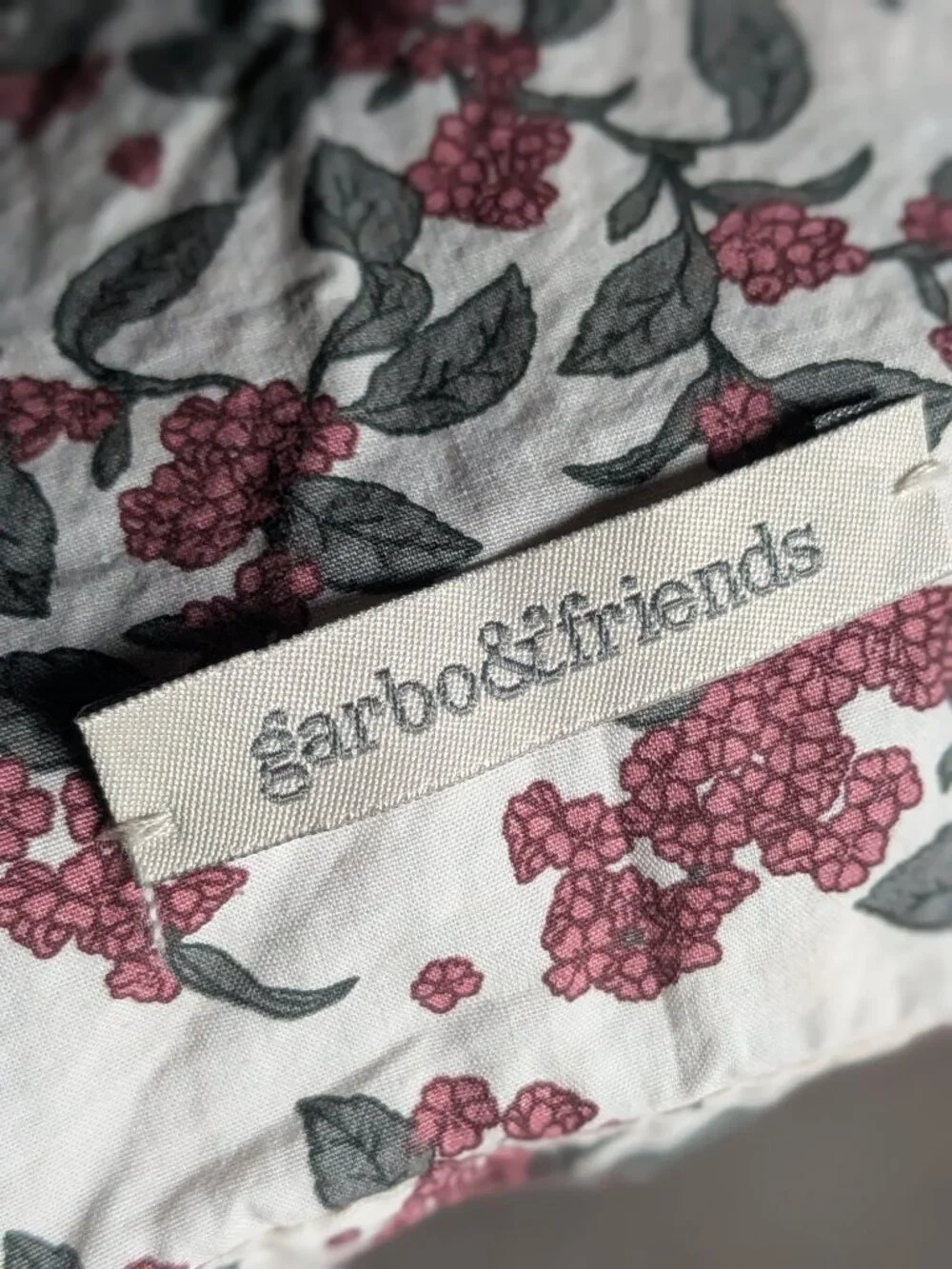 Garbo & Friends win Duvet + Pillowcase + Case set | Cherrie Blossom